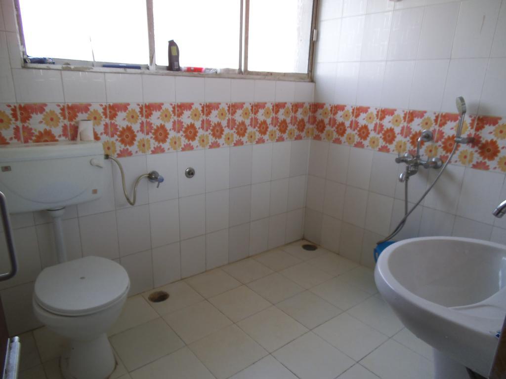 City Centre Hotel Agartala Bilik gambar