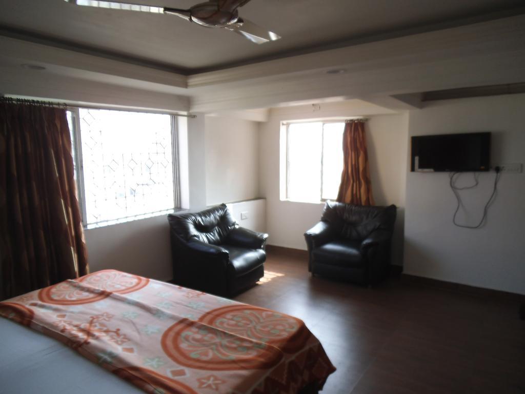City Centre Hotel Agartala Bilik gambar